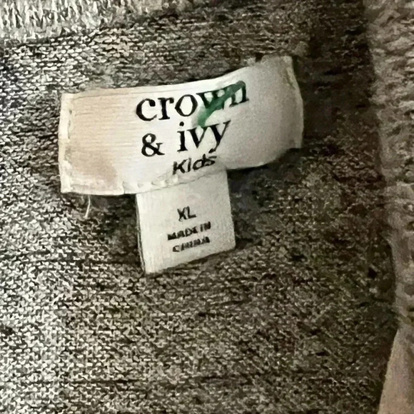 Crown and Ivy sweater size XL - Picture 3 of 3